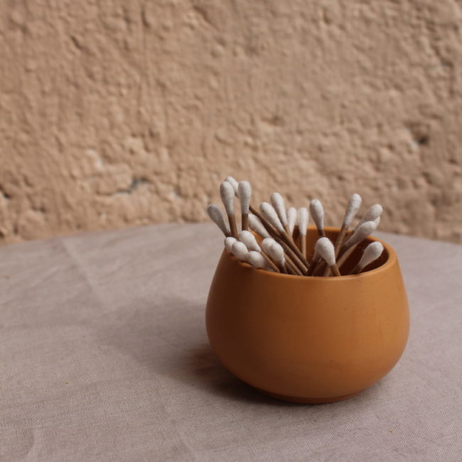 Petit pot arrondi - bougeoir ou pot a coton tige - Couleur terracotta